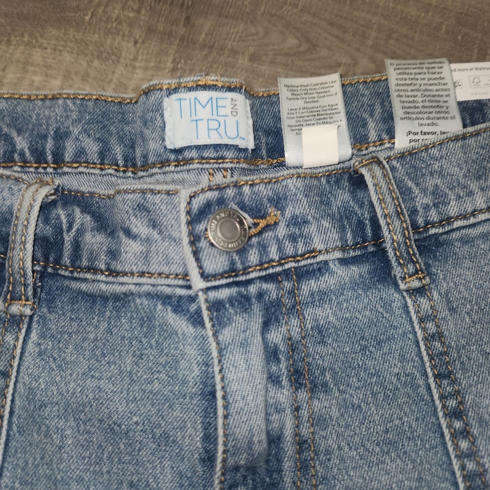 Time and Tru Womens High Rise Wide Leg Utility Jeans Light Wash Blue Denim Y2K - Picture 4 of 15